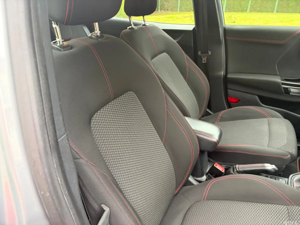 Ford Puma Hatchback, Petrol Hybrid, 2023, Silver