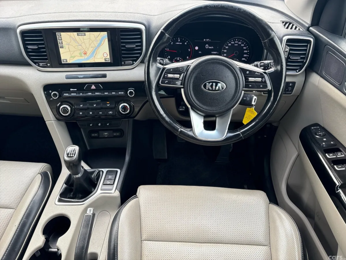 Kia Sportage MPV, Diesel, 2019, White