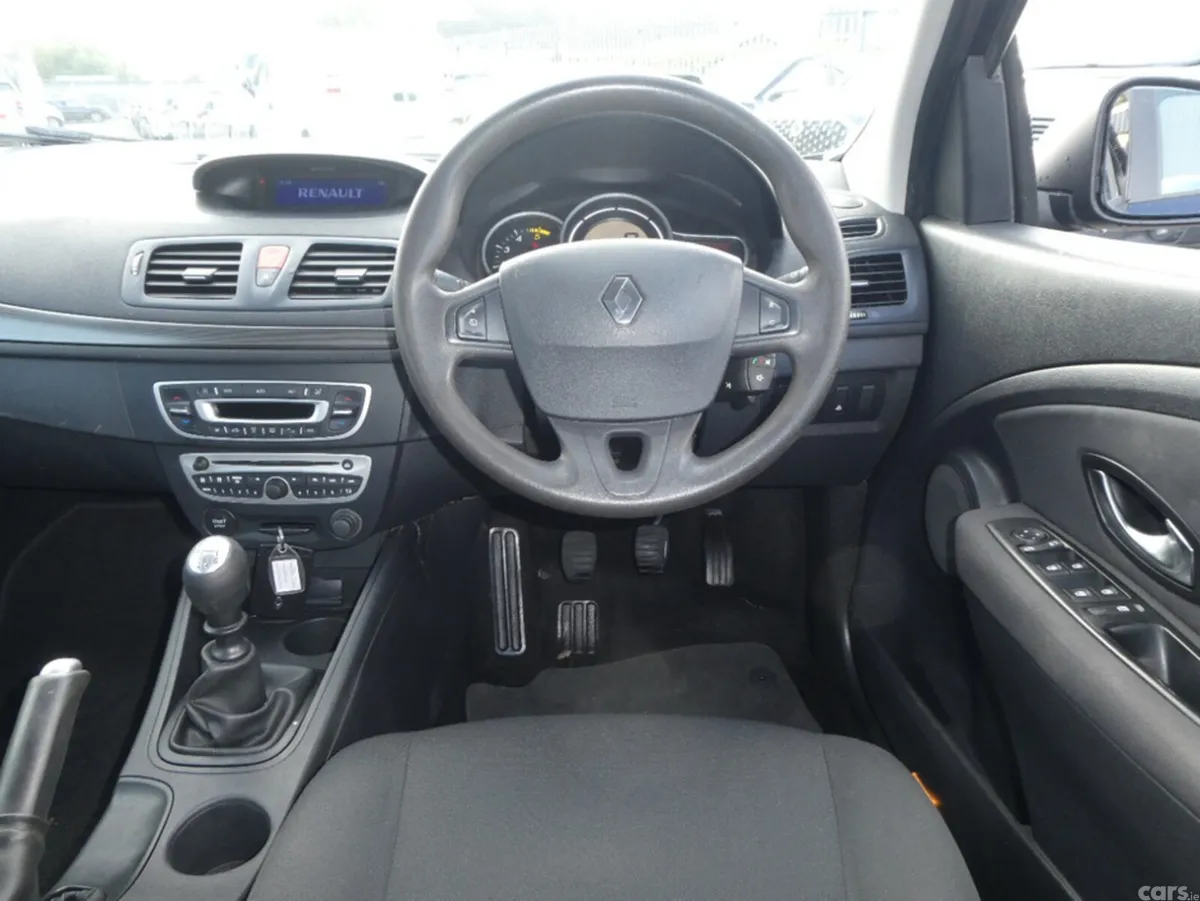 Renault Fluence Saloon, Diesel, 2011, Blue
