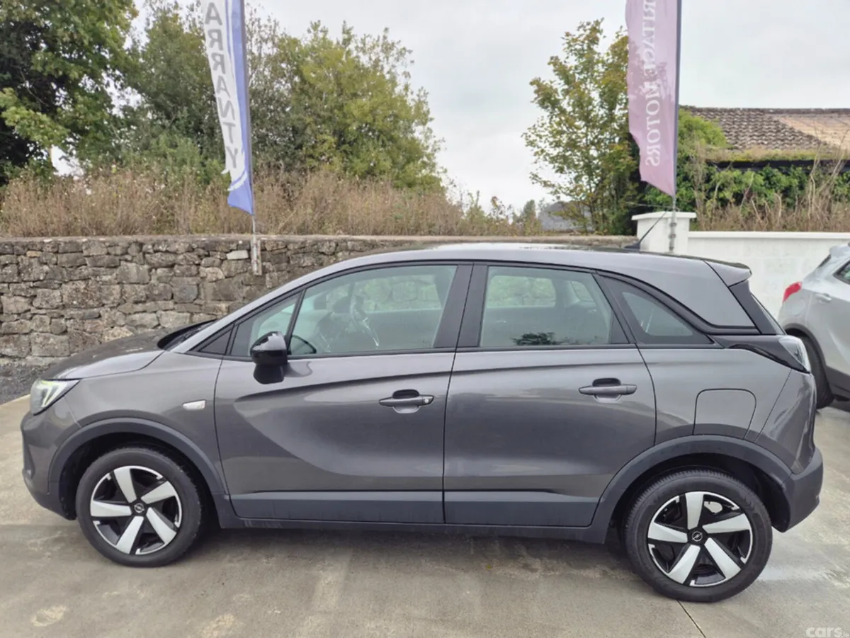 Opel Crossland MPV, Diesel, 2022, Grey