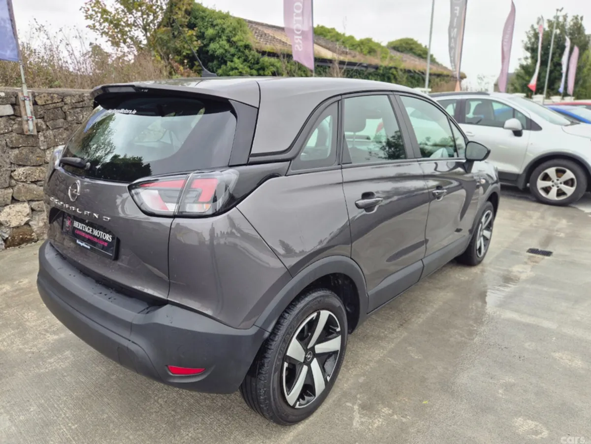 Opel Crossland MPV, Diesel, 2022, Grey