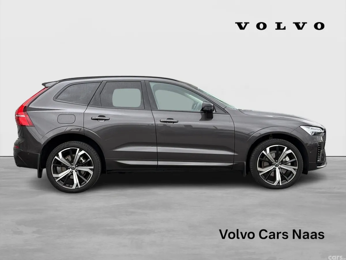Volvo XC60 SUV, Petrol Plug-in Hybrid, 2025, Grey