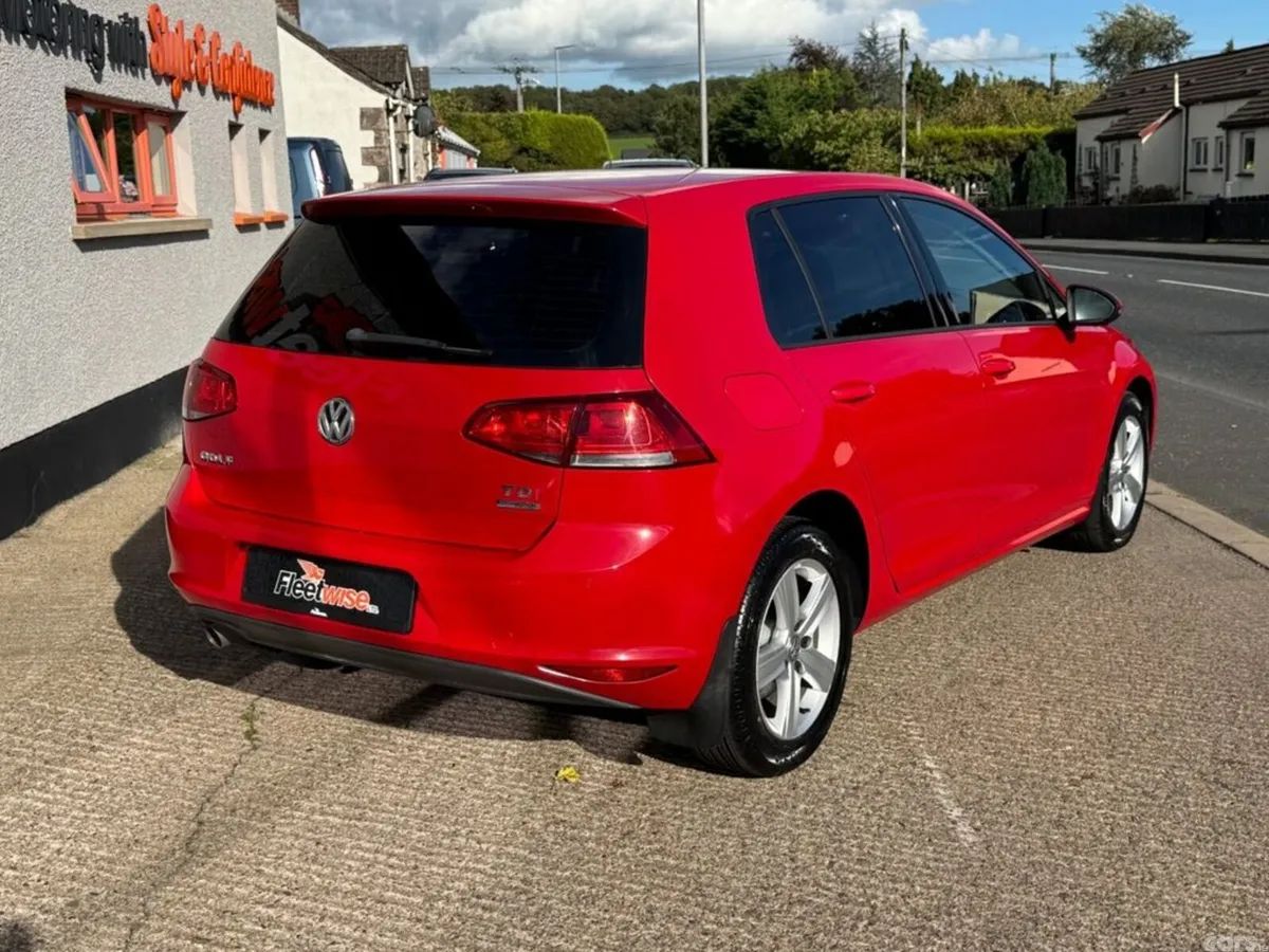 Volkswagen Golf Hatchback, Diesel, 2016, Red