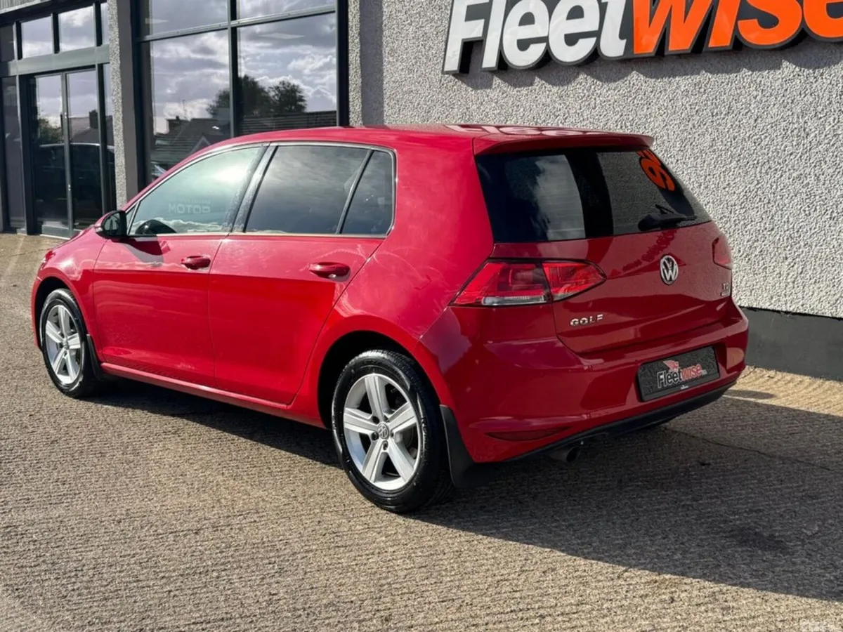 Volkswagen Golf Hatchback, Diesel, 2016, Red