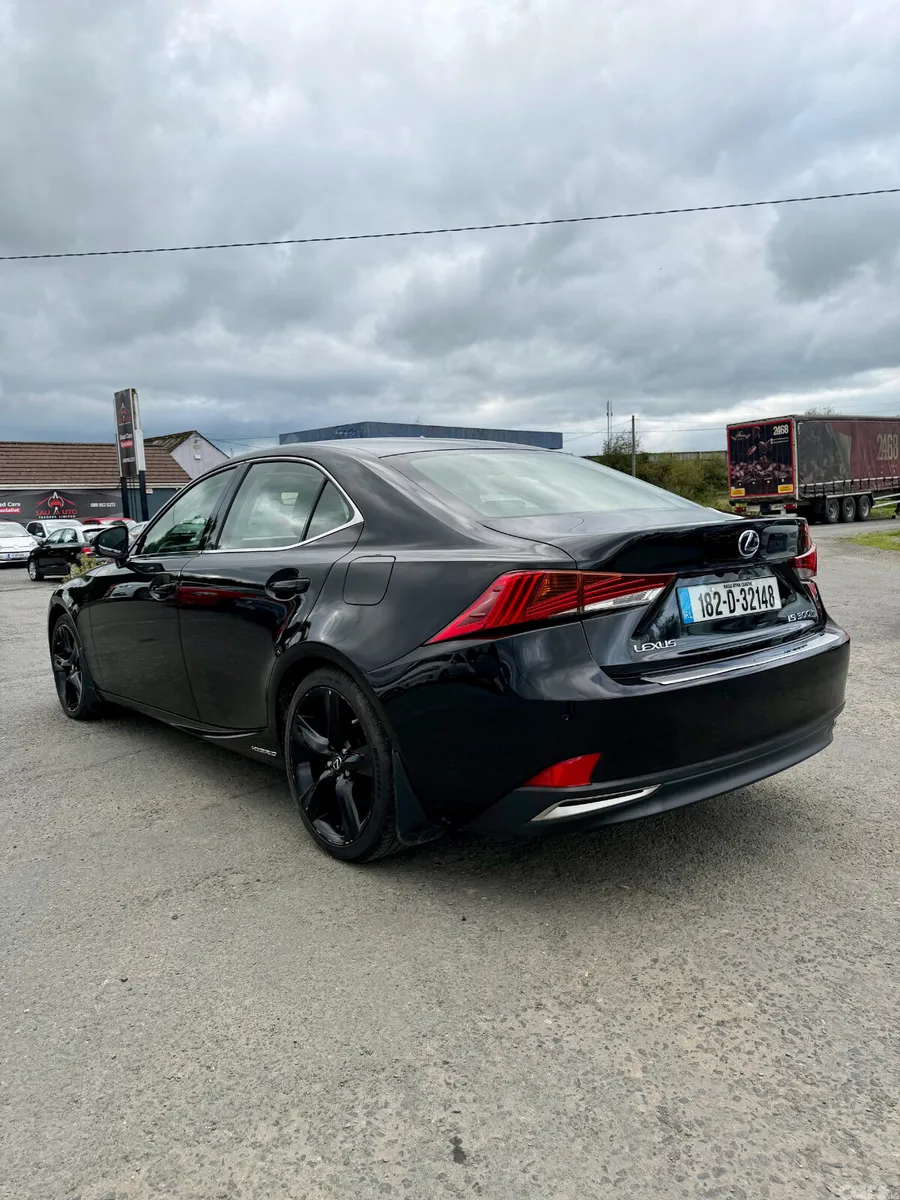 Lexus IS Saloon, Petrol Hybrid, 2018, Black