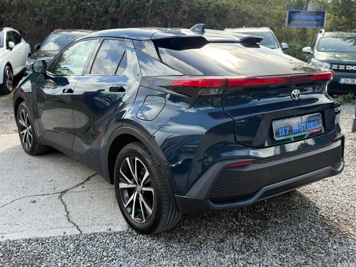 Toyota C-HR SUV, Petrol Plug-in Hybrid, 2024, Blue