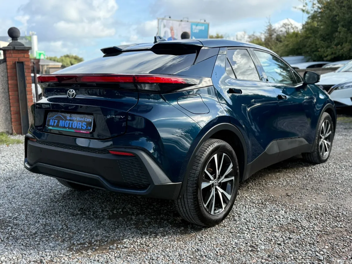 Toyota C-HR SUV, Petrol Plug-in Hybrid, 2024, Blue