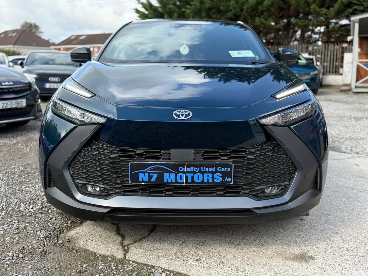 Toyota C-HR SUV, Petrol Plug-in Hybrid, 2024, Blue