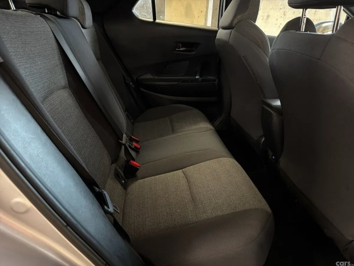 Toyota C-HR SUV, Petrol Hybrid, 2026, Grey
