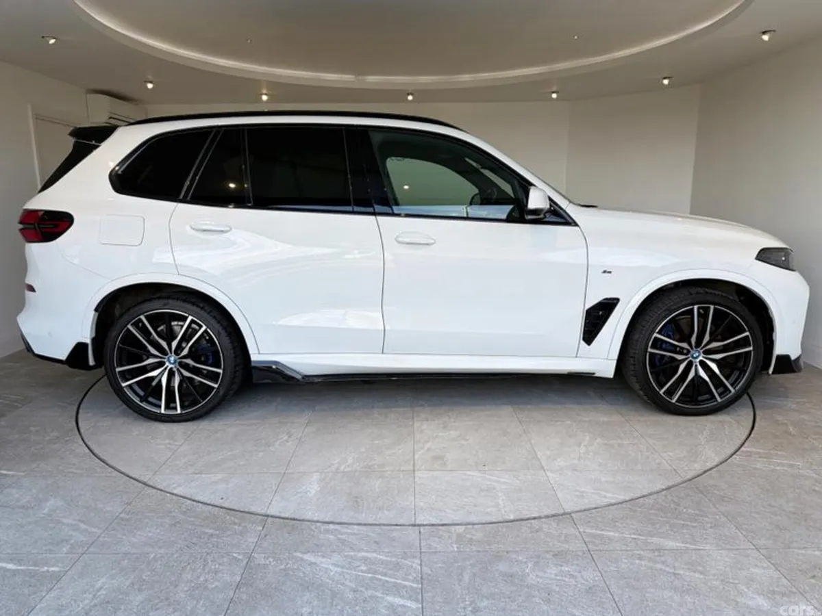 BMW X5 SUV, Petrol Hybrid, 2023, White