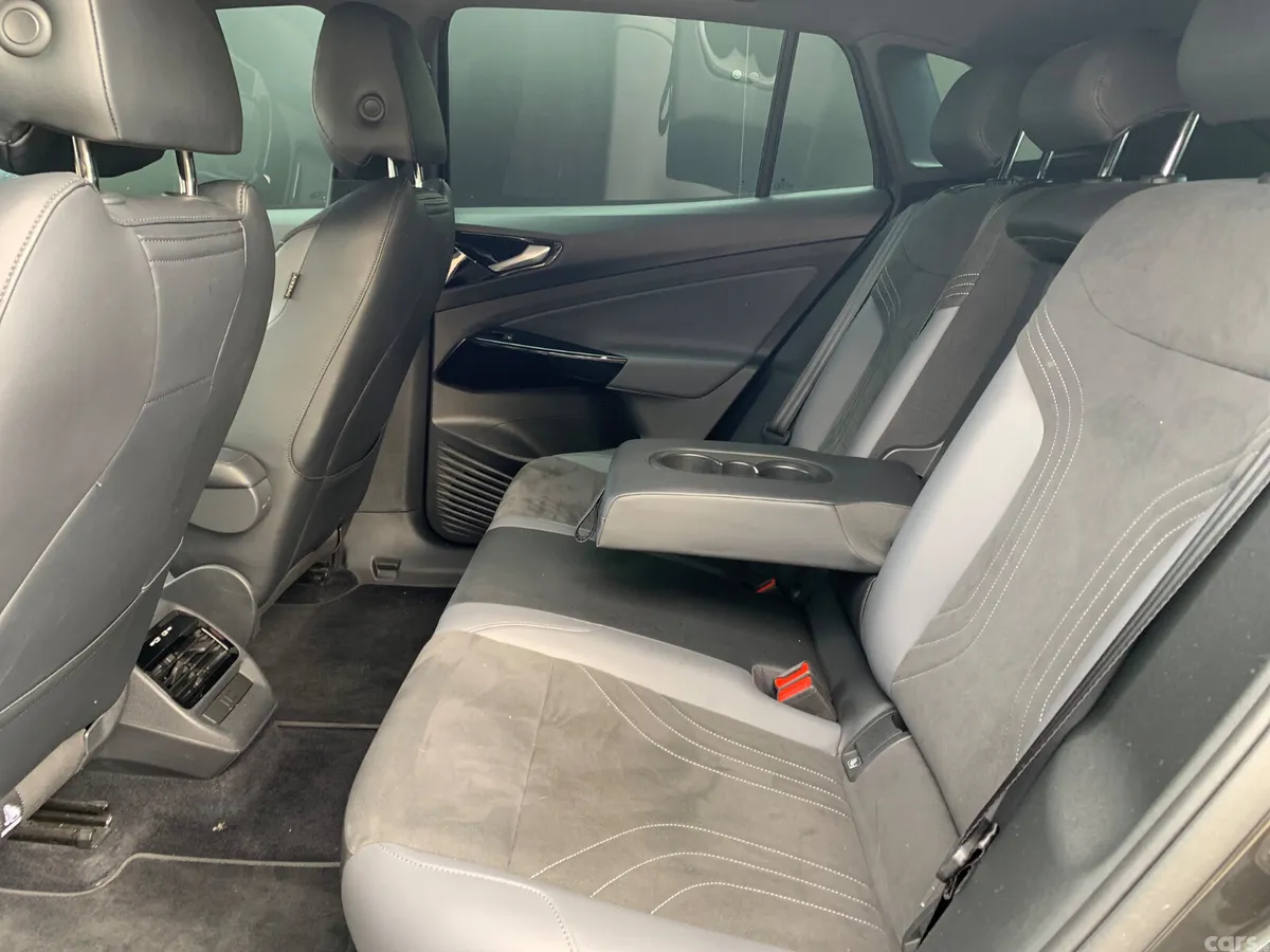 Volkswagen ID.4 Estate, Electric, 2022, Grey