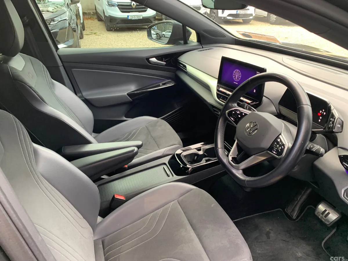 Volkswagen ID.4 Estate, Electric, 2022, Grey