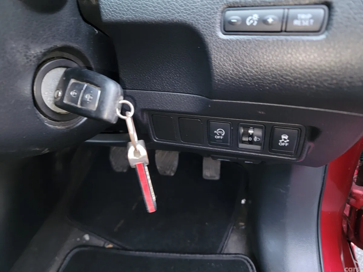 Nissan Pulsar Hatchback, Petrol, 2016, Silver