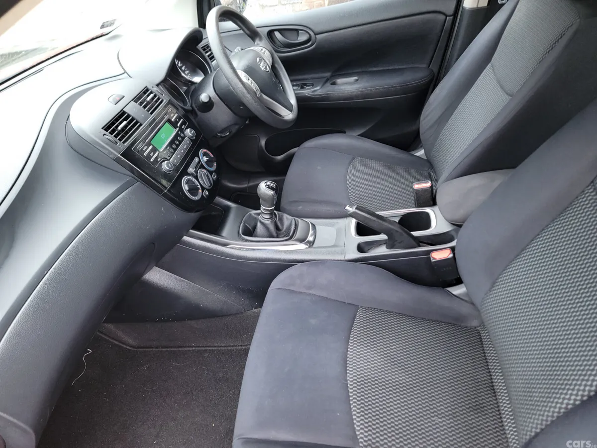 Nissan Pulsar Hatchback, Petrol, 2016, Silver