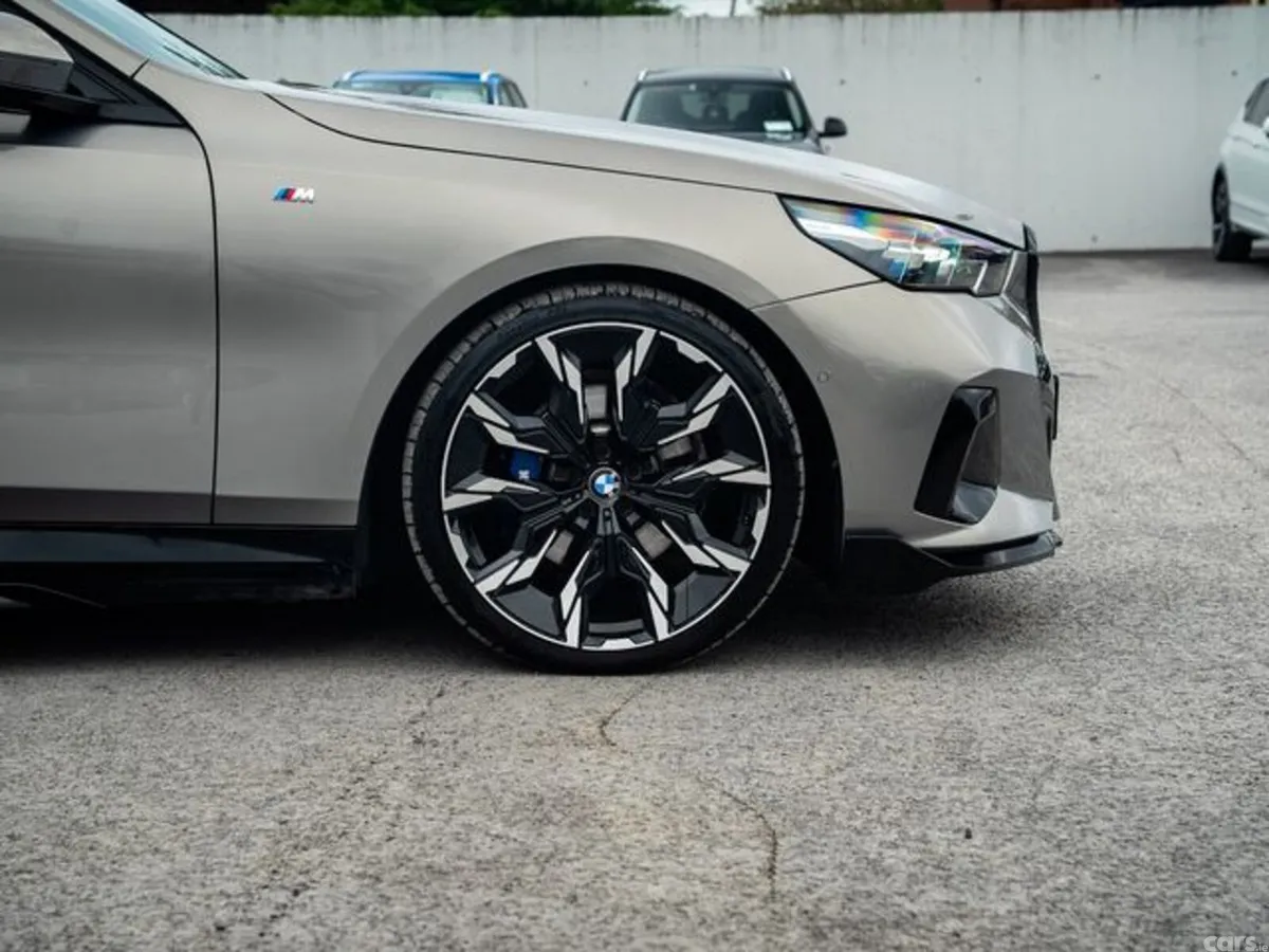 BMW 5-Series Saloon, Petrol Plug-in Hybrid, 2024, Grey