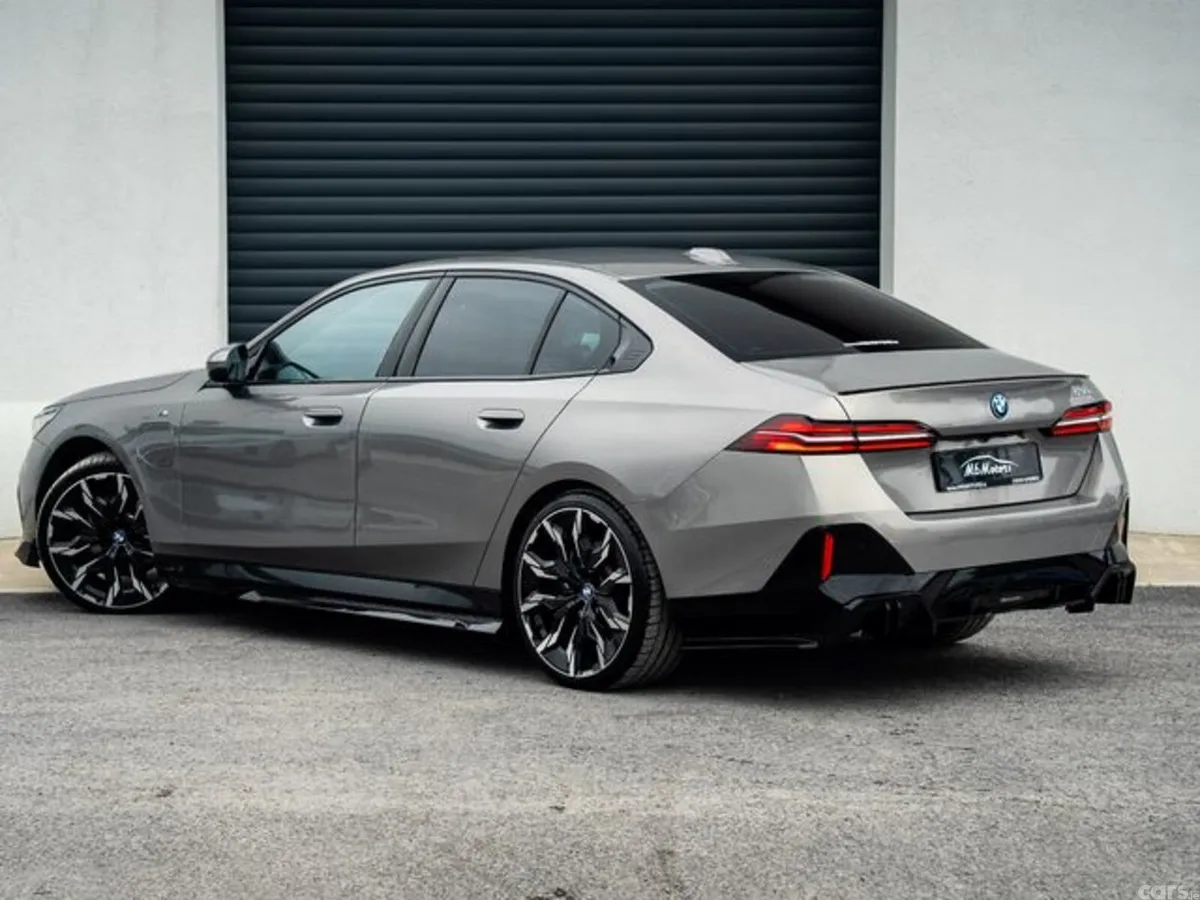 BMW 5-Series Saloon, Petrol Plug-in Hybrid, 2024, Grey