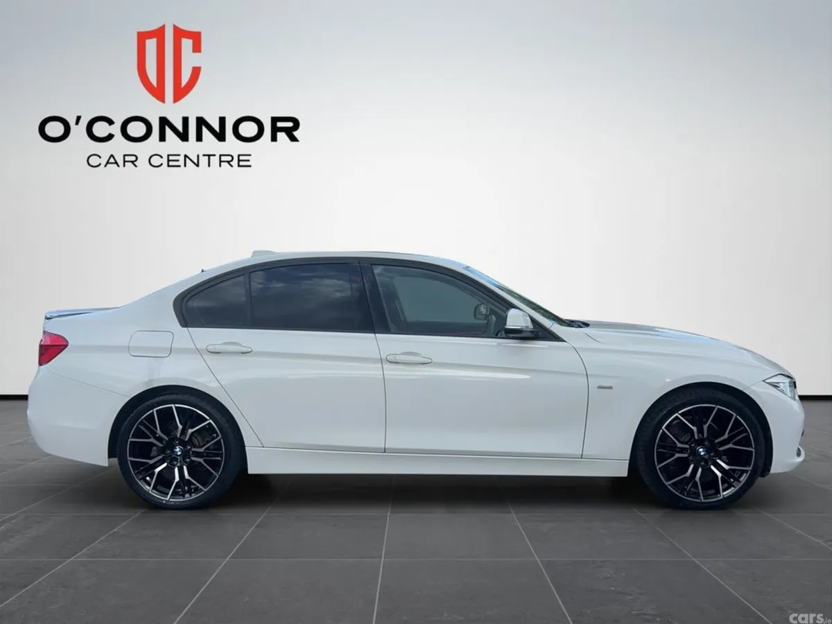 BMW 3-Series Saloon, Petrol, 2017, White
