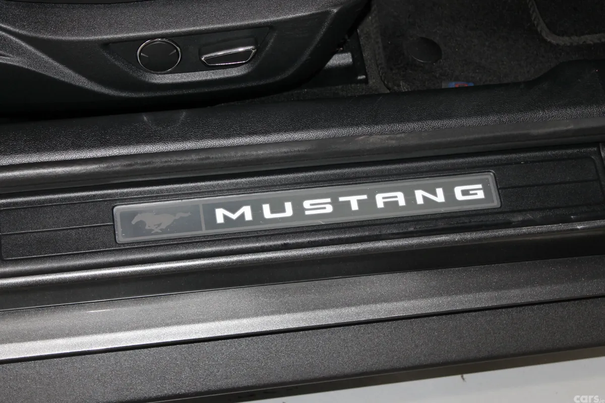 Ford Mustang Coupe, Petrol, 2017, Grey