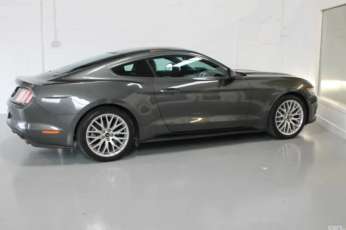 Ford Mustang Coupe, Petrol, 2017, Grey