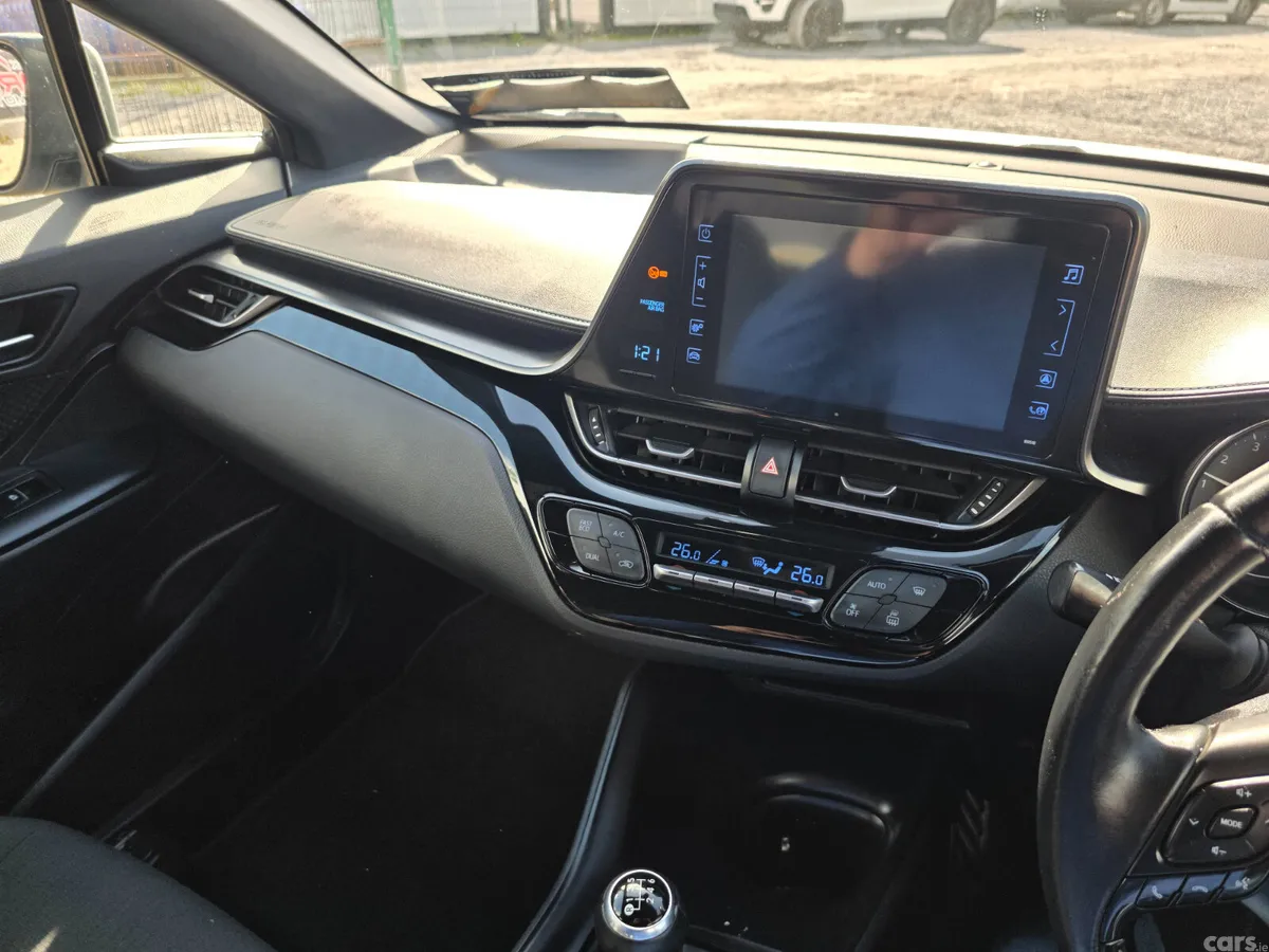 Toyota C-HR Hatchback, Petrol, 2017, Grey
