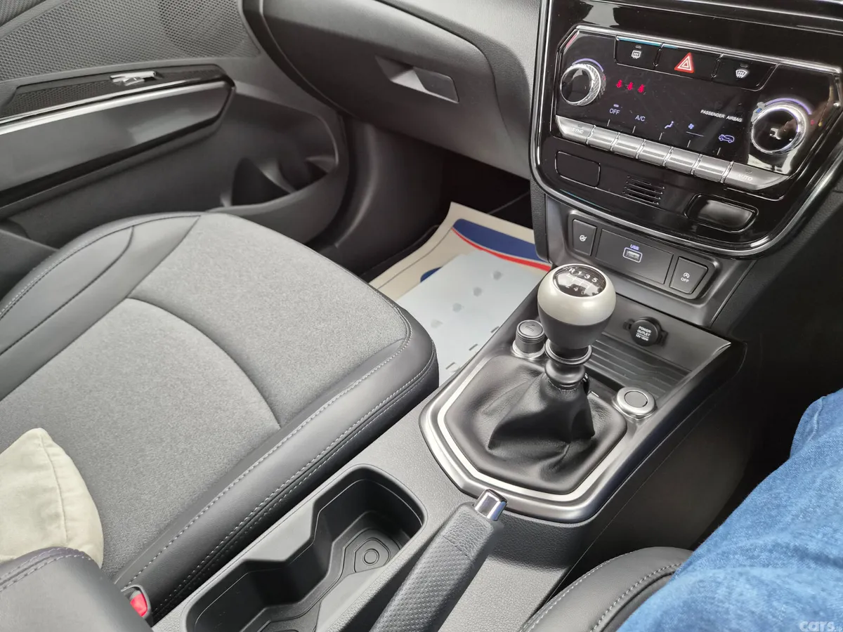 SsangYong Tivoli SUV, Petrol, 2026, Blue