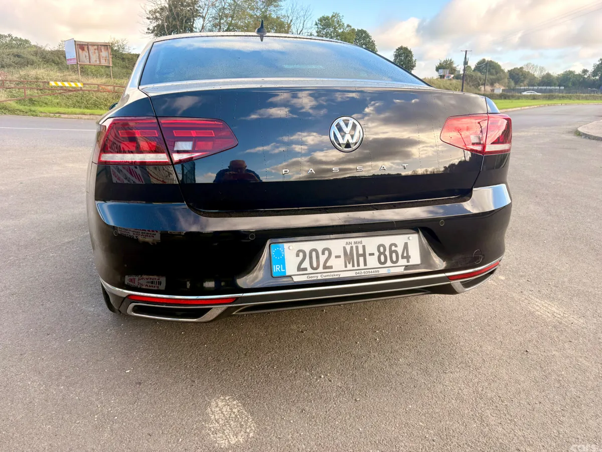 Volkswagen Passat Saloon, Diesel, 2020, Black