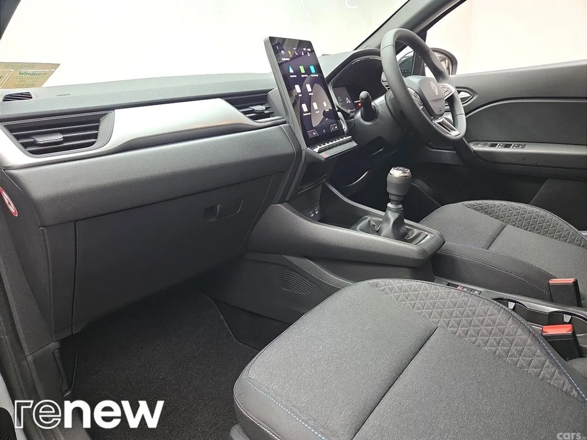Renault Captur Hatchback, Petrol, 2026, Grey