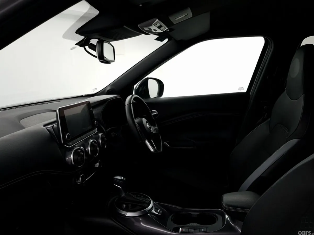 Nissan Juke SUV, Petrol Hybrid, 2024, Grey