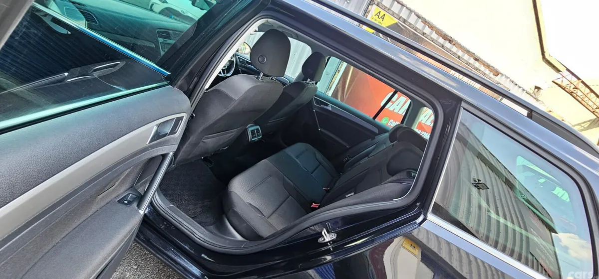 Volkswagen Golf Estate, Petrol, 2015, Black