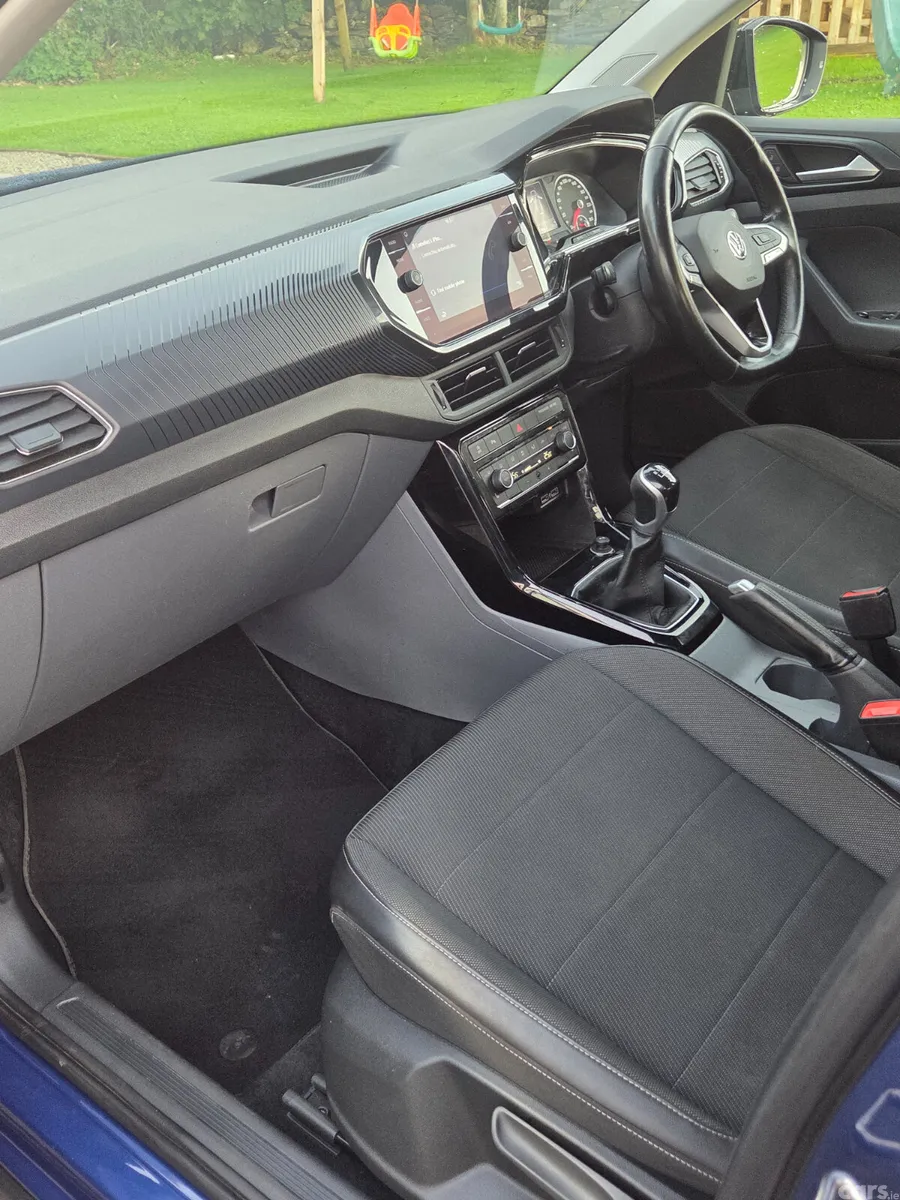 Volkswagen T-Cross Estate/Jeep, Diesel, 2020, Blue