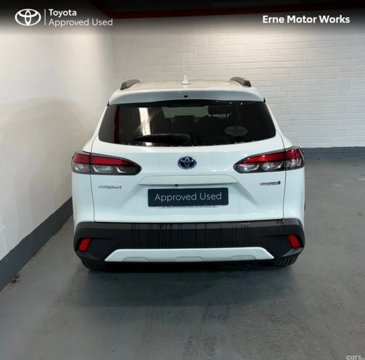 Toyota Corolla Cross Hatchback, Petrol Hybrid, 2023, White