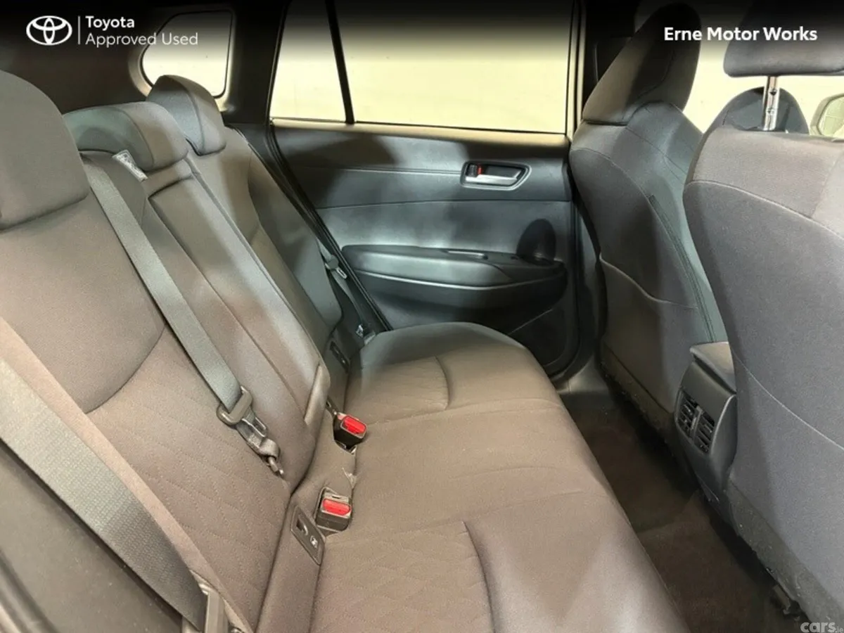Toyota Corolla Cross Hatchback, Petrol Hybrid, 2023, White