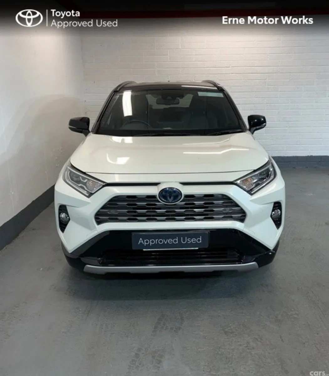 Toyota RAV4 SUV, Petrol Hybrid, 2022, White