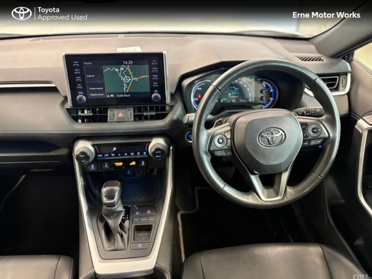 Toyota RAV4 SUV, Petrol Hybrid, 2022, White