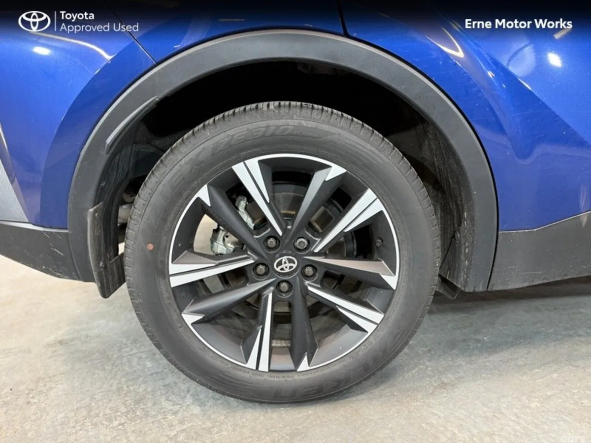 Toyota C-HR SUV, Petrol Hybrid, 2026, Blue