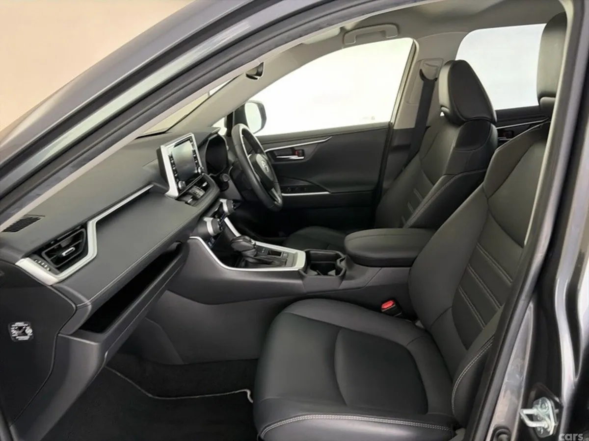 Toyota RAV4 SUV, Petrol Hybrid, 2022, Grey
