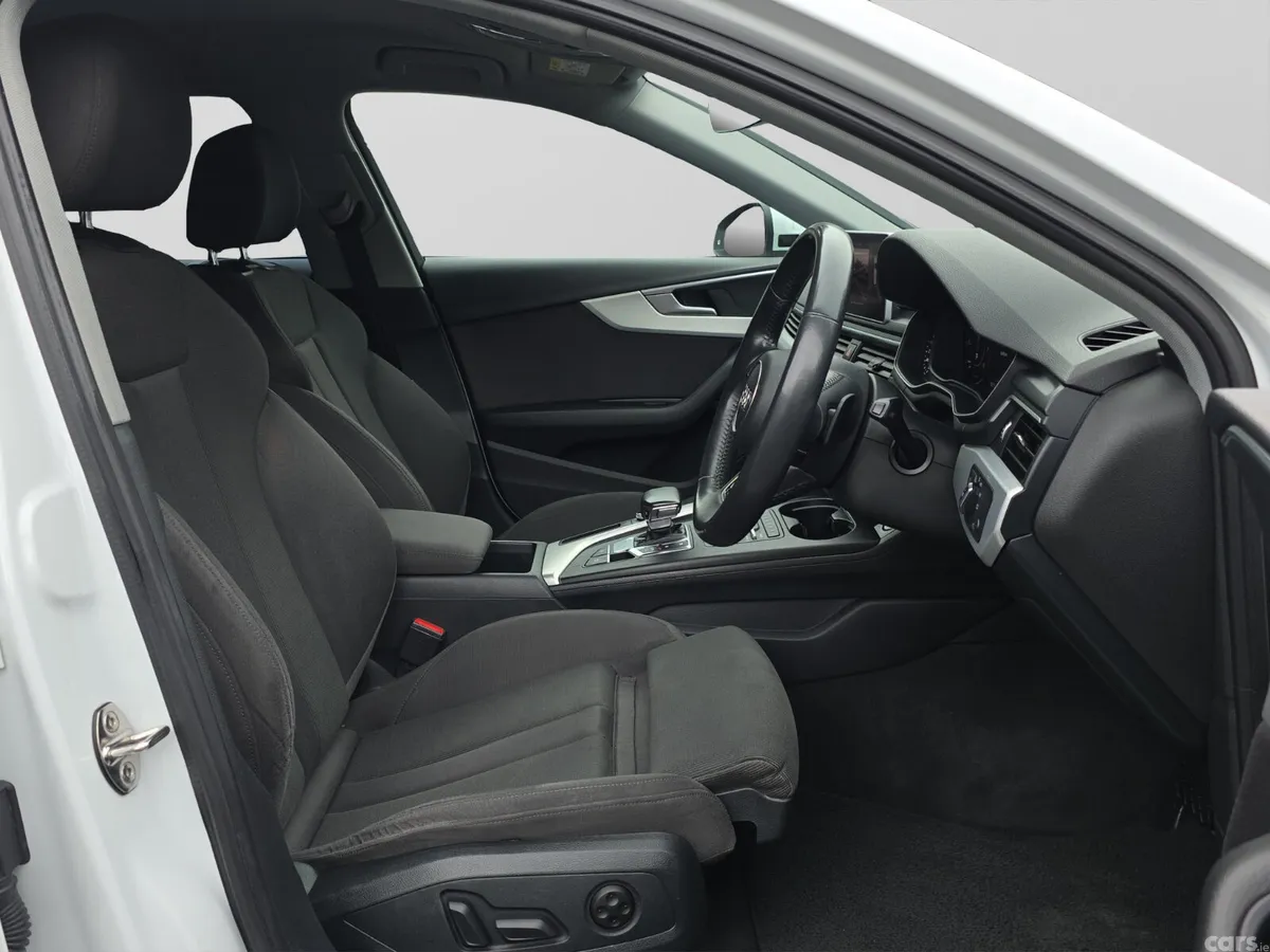Audi A4 Estate, Petrol, 2020, White