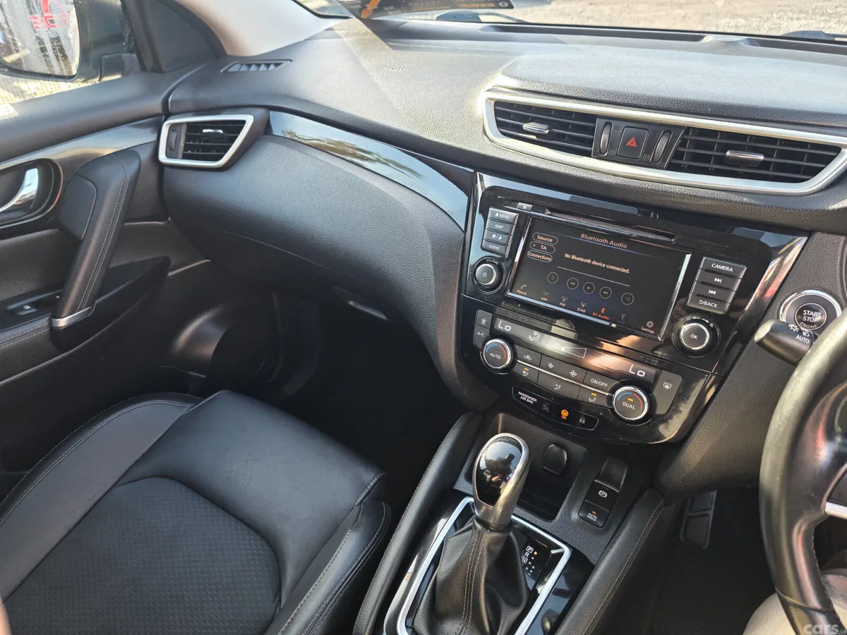 Nissan Qashqai MPV, Diesel, 2020, Grey
