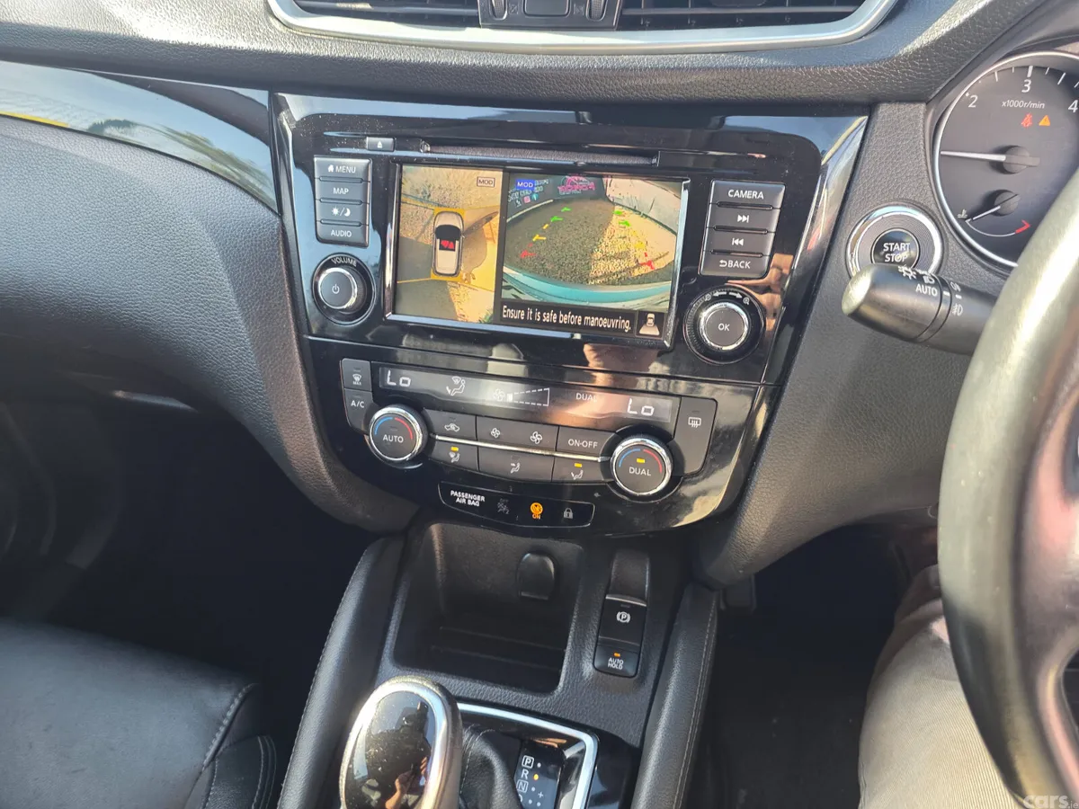 Nissan Qashqai MPV, Diesel, 2020, Grey