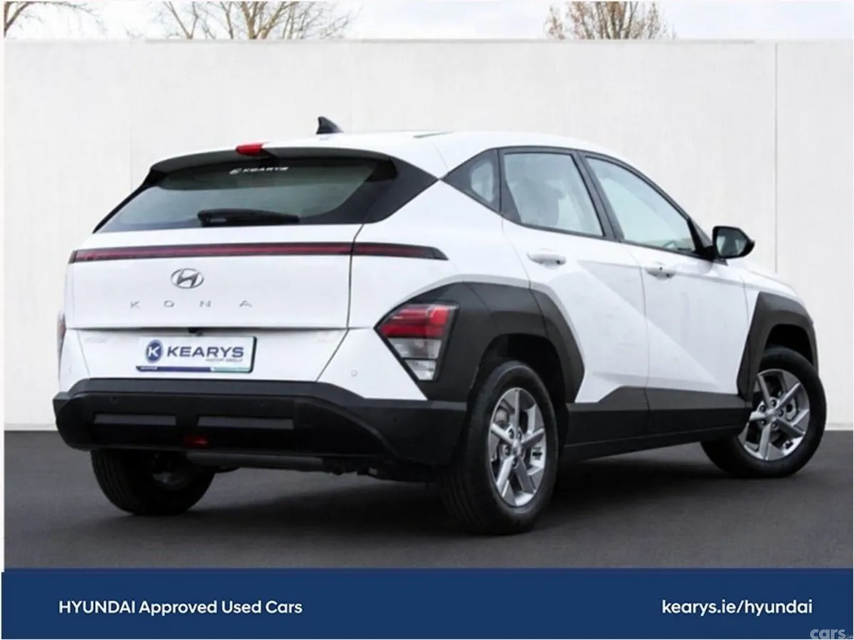 Hyundai KONA MPV, Petrol Hybrid, 2024, White