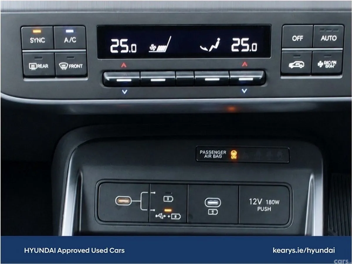 Hyundai KONA MPV, Petrol Hybrid, 2024, White