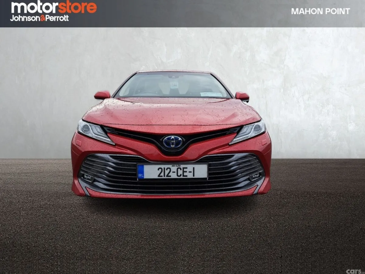 Toyota Camry Saloon, Petrol Hybrid, 2021, Red