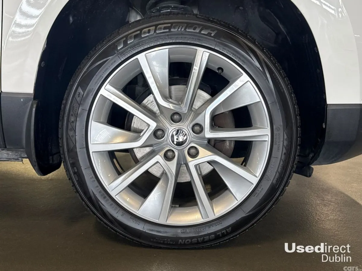 Skoda Karoq SUV, Petrol, 2019, White