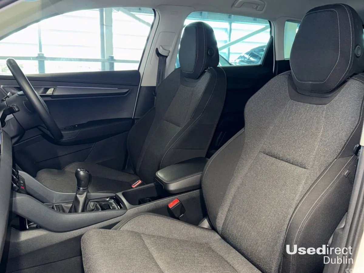 Skoda Karoq SUV, Petrol, 2019, White