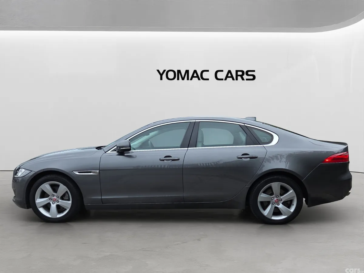 Jaguar XF Saloon, Diesel, 2017, Grey