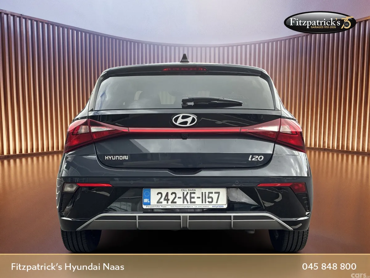 Hyundai i20 Hatchback, Petrol, 2024, Grey