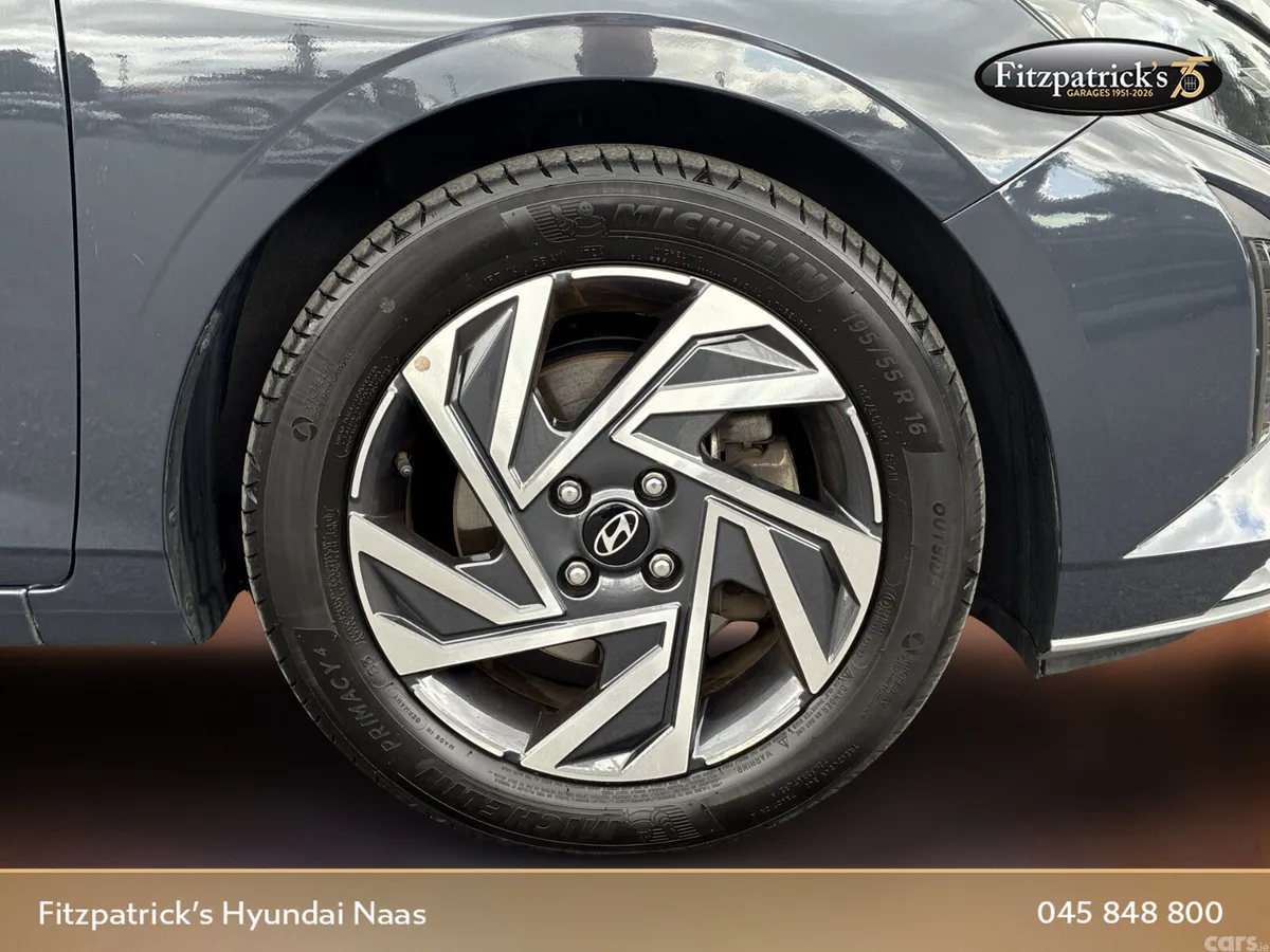 Hyundai i20 Hatchback, Petrol, 2024, Grey