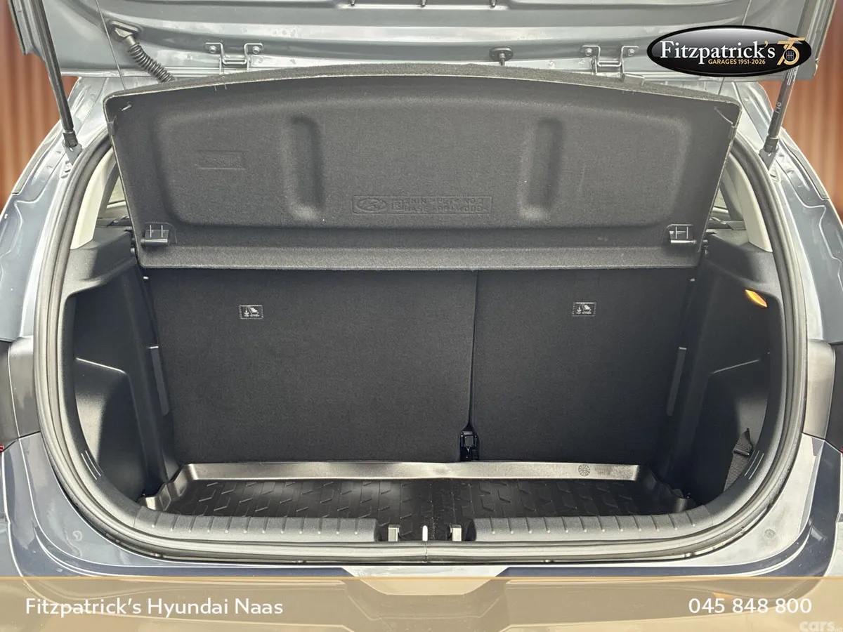 Hyundai i20 Hatchback, Petrol, 2024, Grey