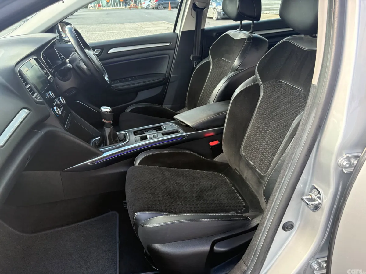 Renault Megane Saloon, Diesel, 2017, Grey