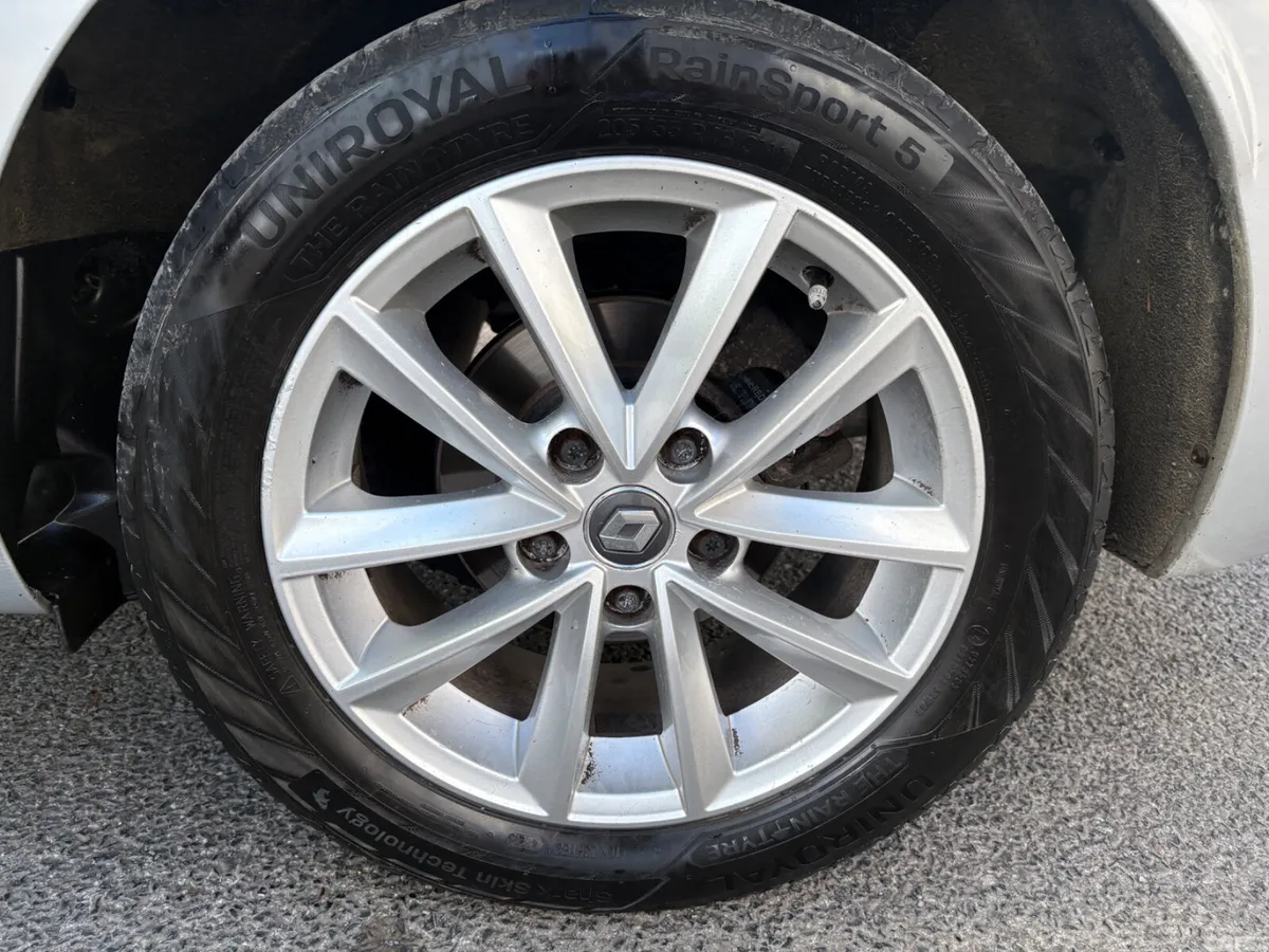Renault Megane Saloon, Diesel, 2017, Grey
